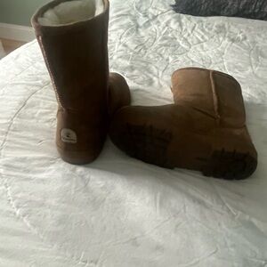 Brown Shearling-Lined Boots